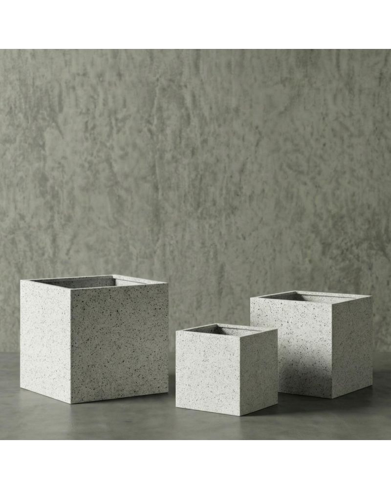 Angular Hafif Beton Saksı - Beyaz