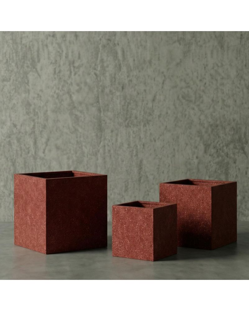 Angular Hafif Beton Saksı - Kırmızı
