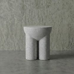 Tripod Hafif Beton Yan Sehpa - Açık Gri