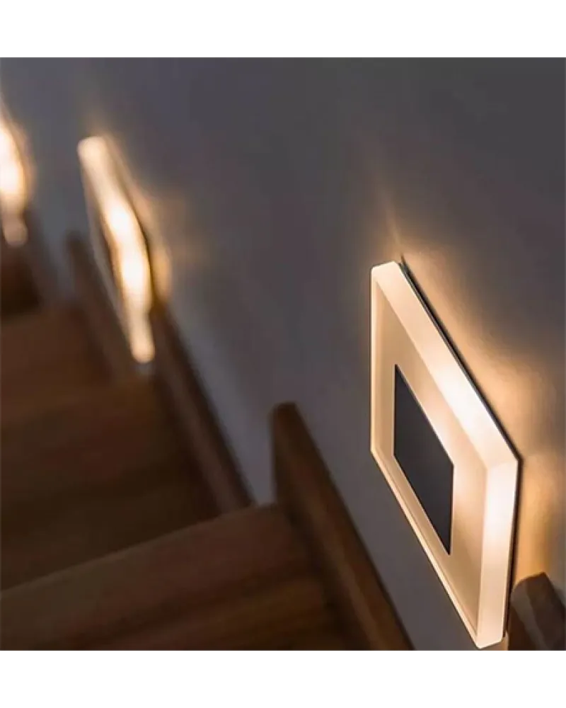 8*8CM MERDİVEN LED APLİK ML74131